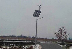 Zestaw zasilania hybrydowego | lampa LED 60W + turbina wiatrowa + panel foto + konstrukcja do słupa | Zestaw #19