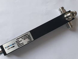 4 drogowy dzielnik mocy ( splitter/combiner) 698 – 2700 MHz  ( GSM/LTE), złącza N-f , 300W, IP65