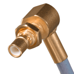 SMB wtyk panelowy zagniatany kątowy na  RG174/316. DC 4 GHz